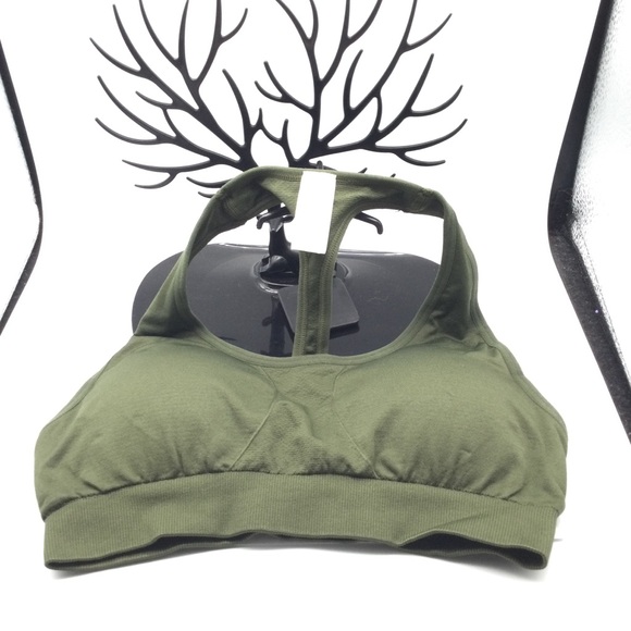 Green Performance Sports Bra with Wide Straps - Picture 4 of 12